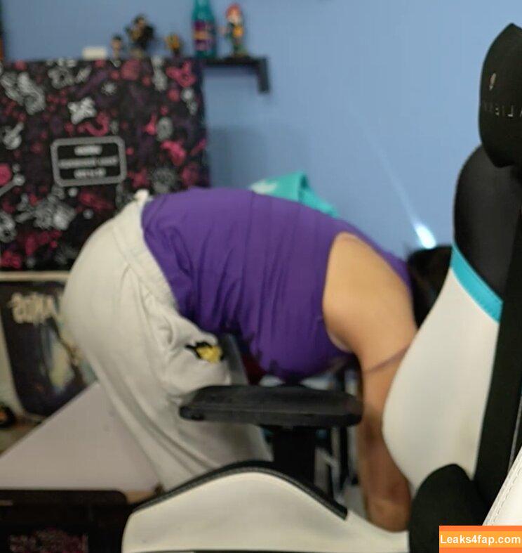 Trisha Hershberger / thatgrltrish / trishahershberger / trishahershbergerstreams leaked photo photo #0177