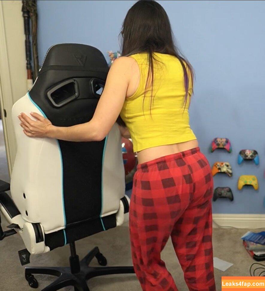 Trisha Hershberger / thatgrltrish / trishahershberger / trishahershbergerstreams слитое фото фото #0194