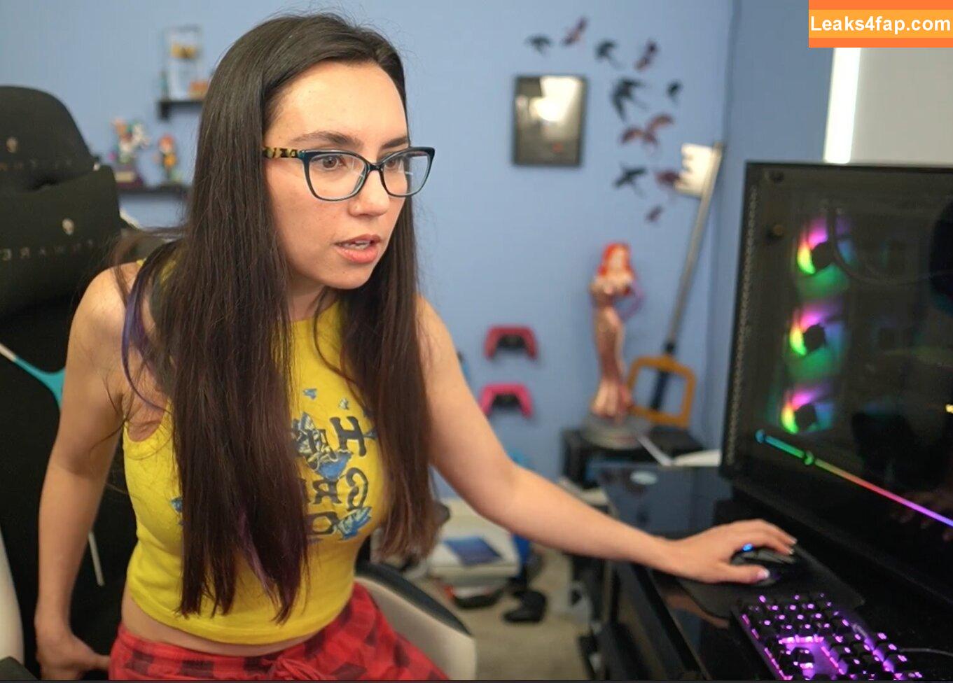 Trisha Hershberger / thatgrltrish / trishahershberger / trishahershbergerstreams leaked photo photo #0208