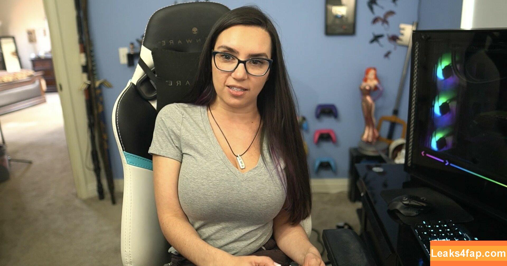 Trisha Hershberger / thatgrltrish / trishahershberger / trishahershbergerstreams leaked photo photo #0231