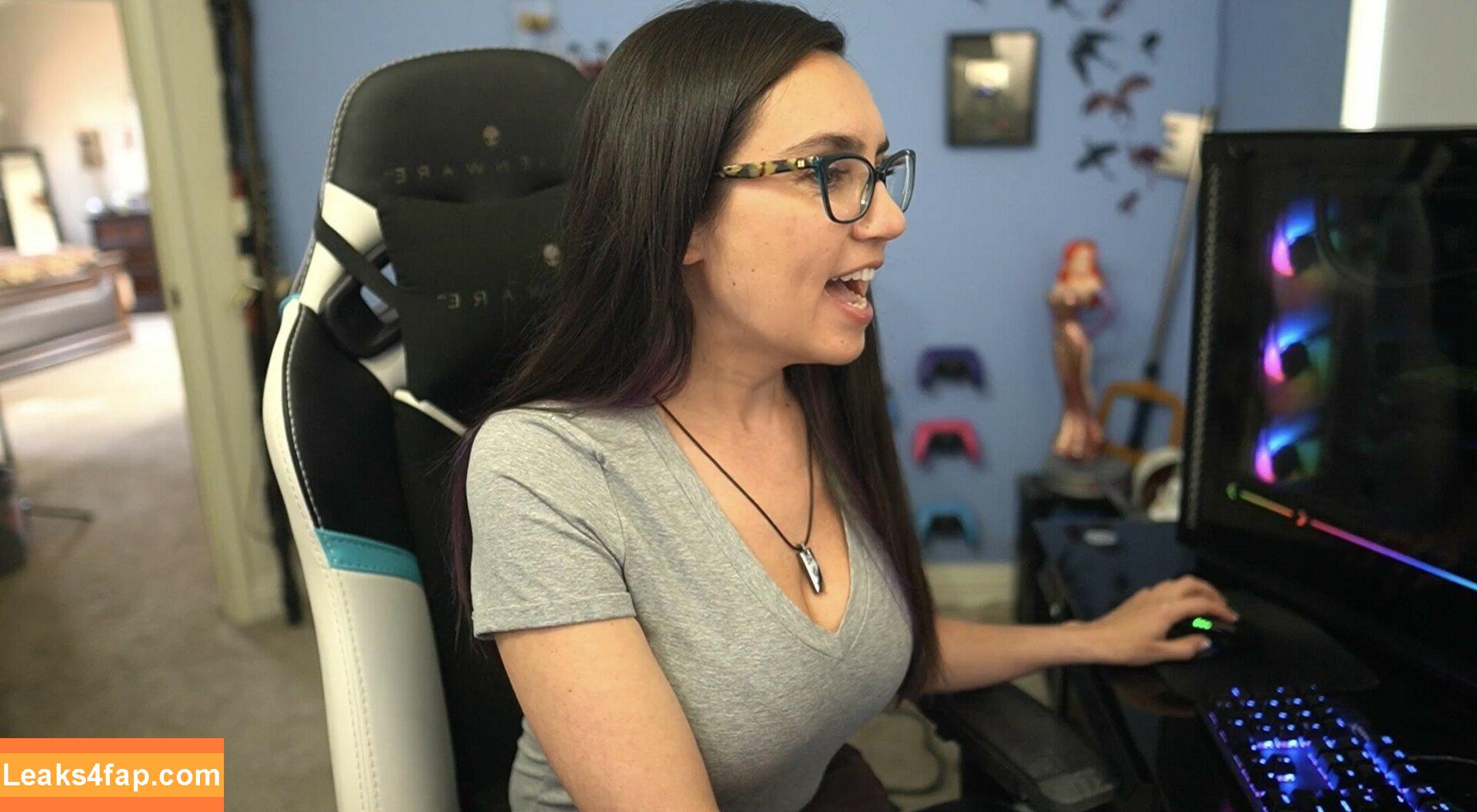 Trisha Hershberger / thatgrltrish / trishahershberger / trishahershbergerstreams leaked photo photo #0233