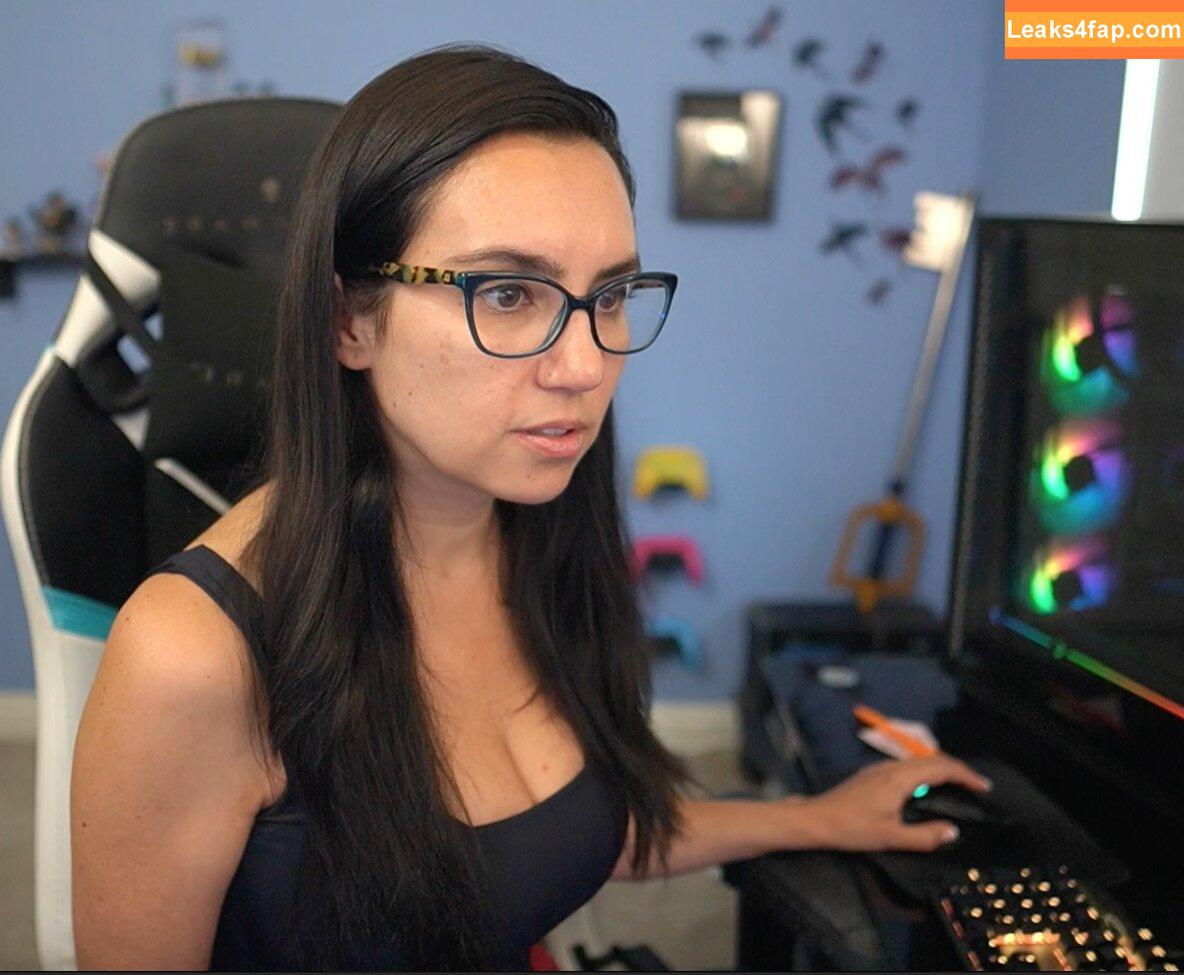 Trisha Hershberger / thatgrltrish / trishahershberger / trishahershbergerstreams leaked photo photo #0465
