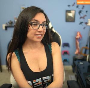 Trisha Hershberger фото #0822