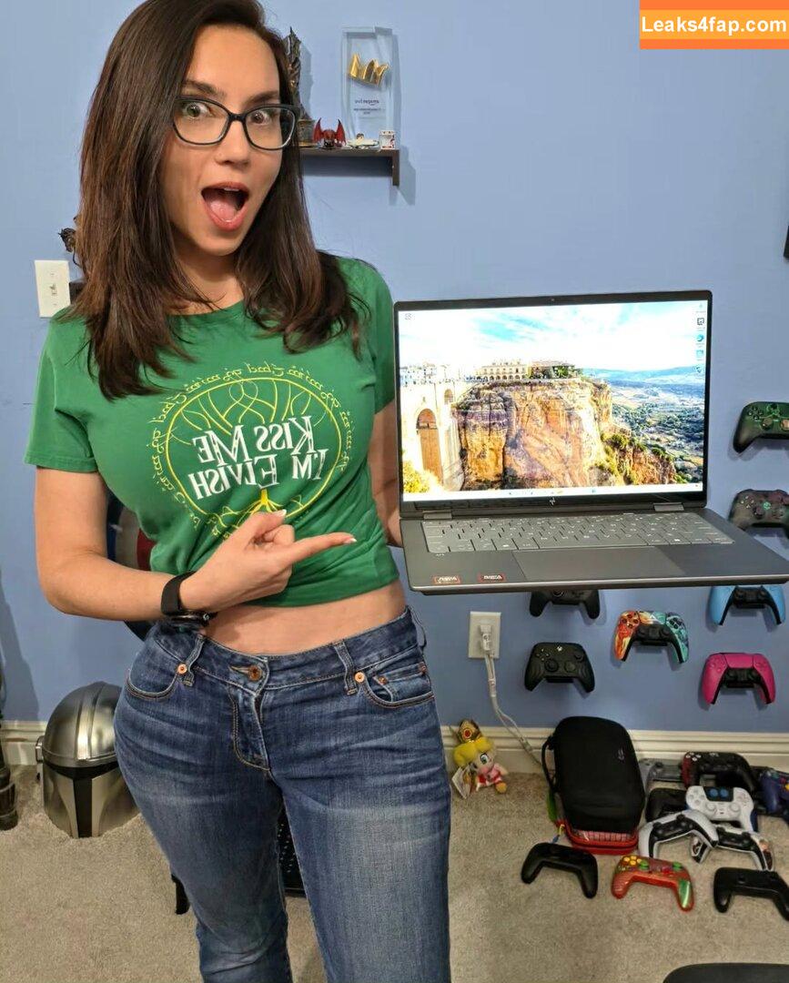 Trisha Hershberger / thatgrltrish / trishahershberger / trishahershbergerstreams leaked photo photo #1511