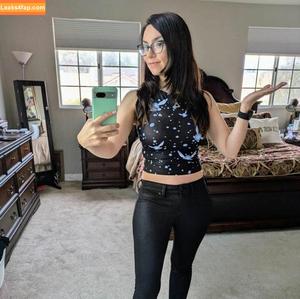 Trisha Hershberger photo #1055