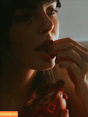 Triz Pariz photo #0298