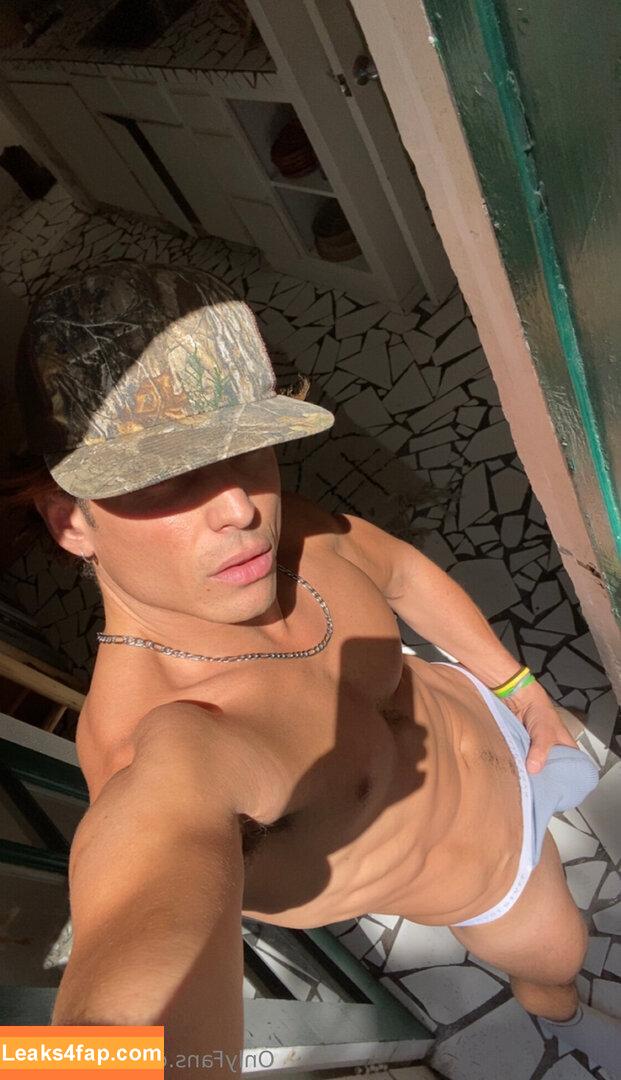 troypesss / troypes leaked photo photo #0041