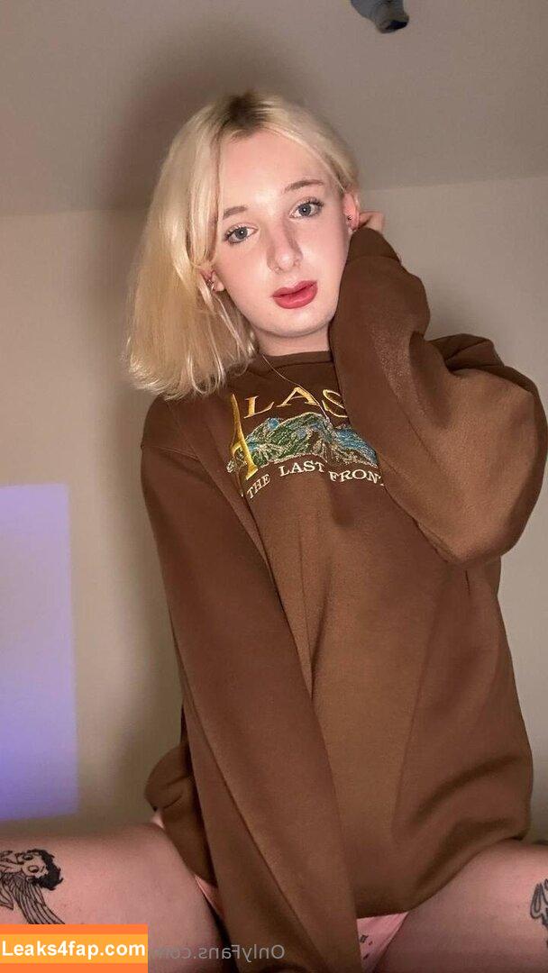 tsarryadollx /  leaked photo photo #0022