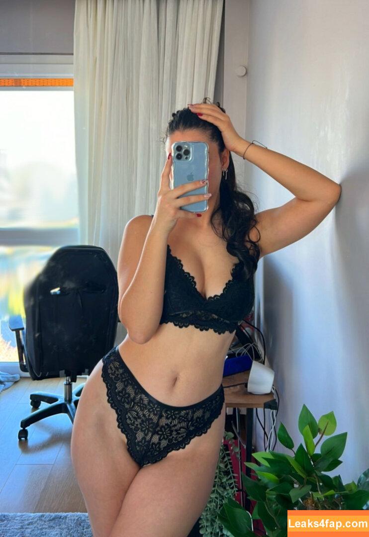 Turkish Girls / turkishgirlsarebeautiful слитое фото фото #0015