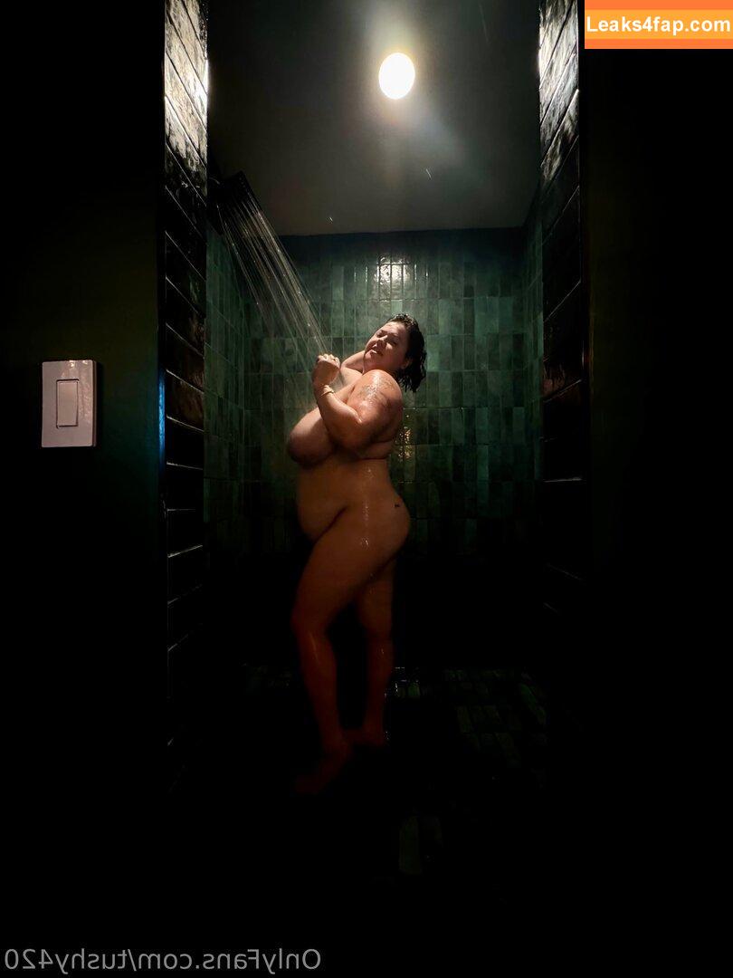 Tushy420 / Liat / Shycowluvr leaked photo photo #0009