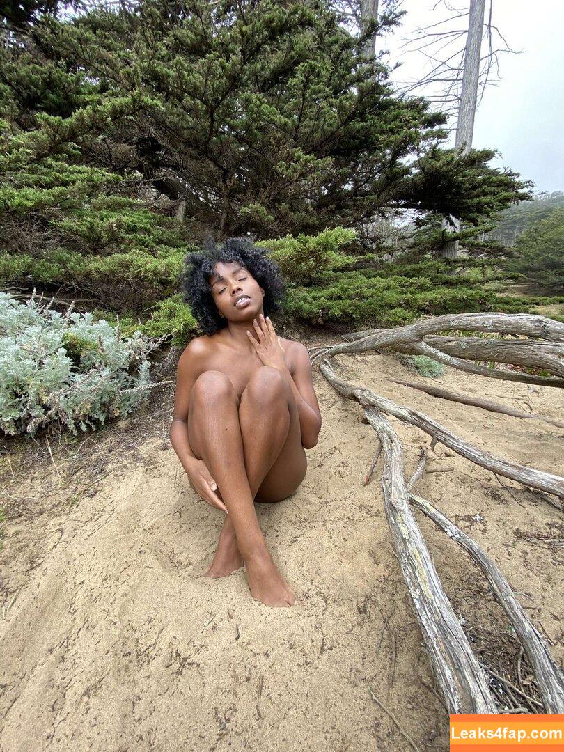 Twerkita /  leaked photo photo #0002