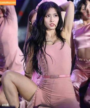 Twice Momo photo #0005