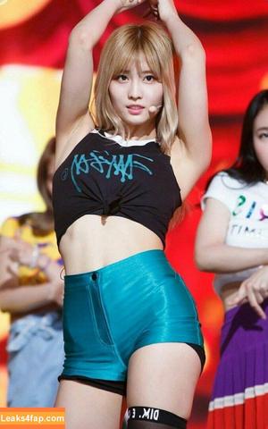 Twice Momo photo #0009