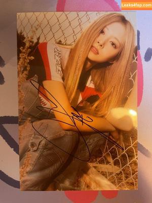 twicetzuyu photo #0005