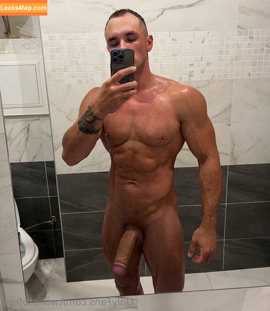 twohotbfree / twothreeshotit leaked photo photo #0044