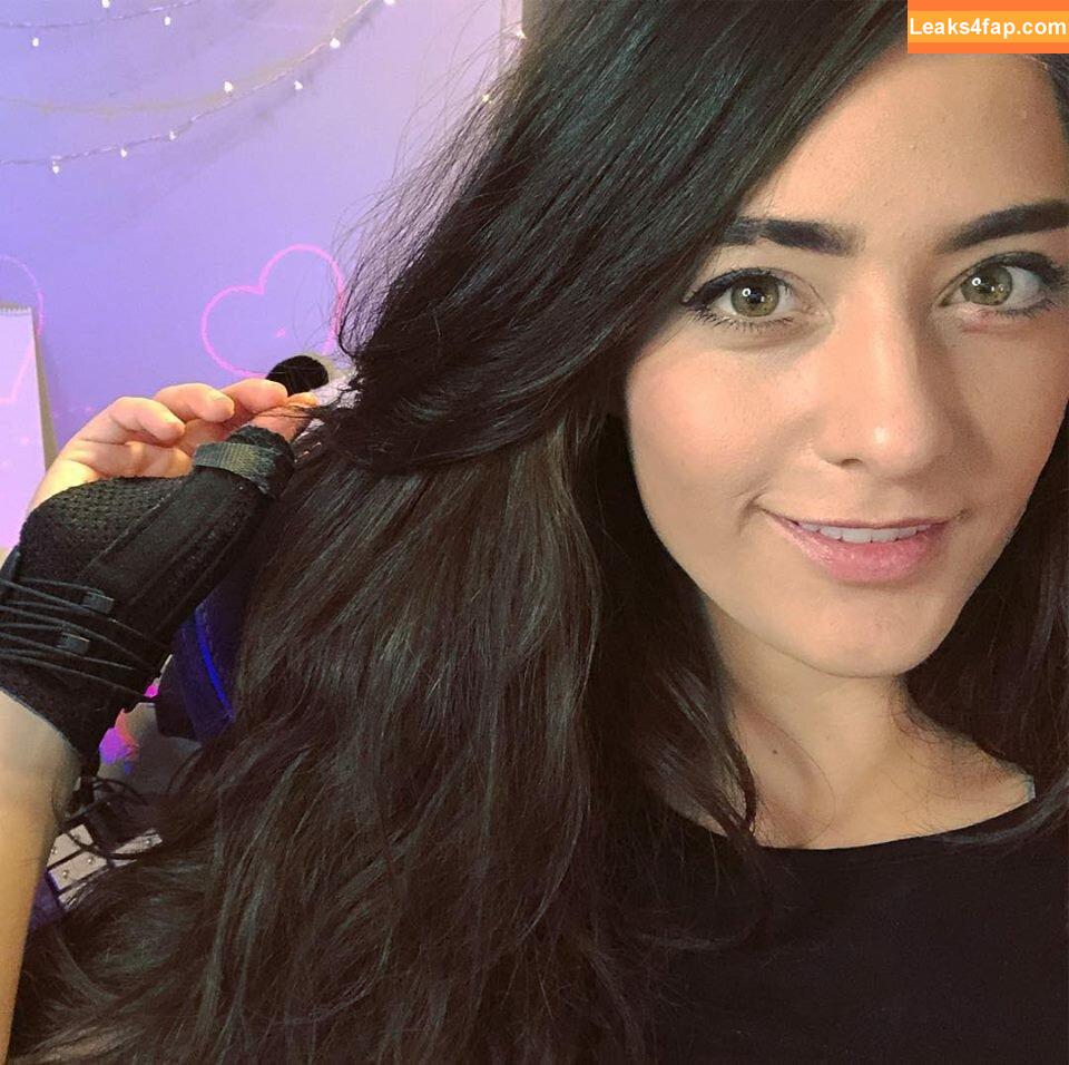 twomgovercsquared /  leaked photo photo #0029