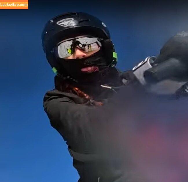 TwoWheelsAndAPonytail leaked photo photo #0073