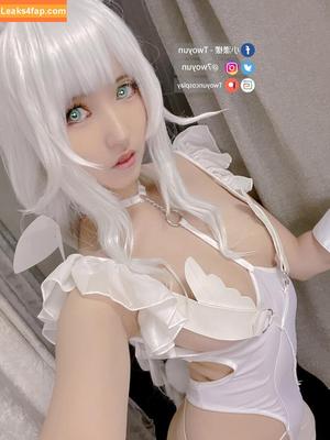Twoyun photo #0096