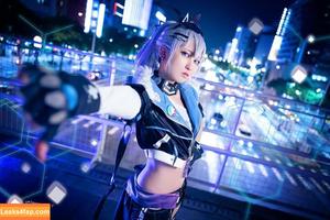 Twoyun photo #0499