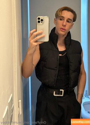 twunkfemboy photo #0019
