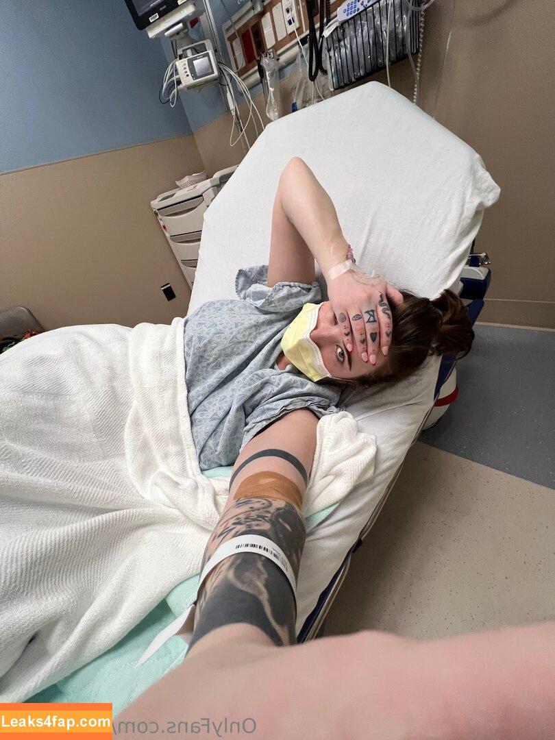 tylercrying / lcuchairmas leaked photo photo #0026