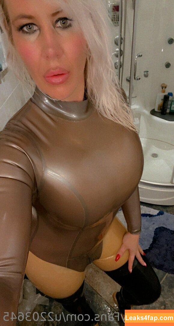 u2203645 / latexdolly.02 leaked photo photo #0007