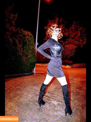 u233463955 photo #0036