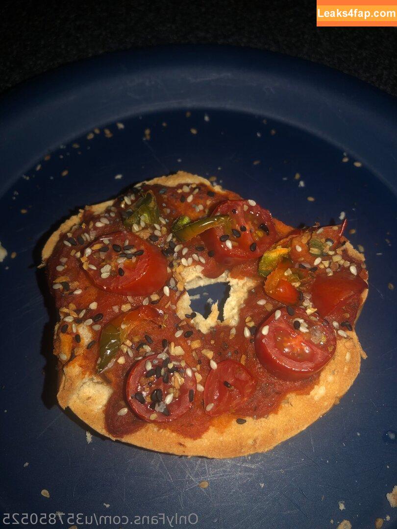 u357850525 /  leaked photo photo #0006