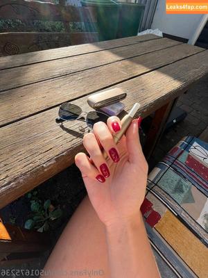 u501675236 photo #0003