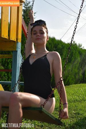 ugotitflauntit.com photo #0104