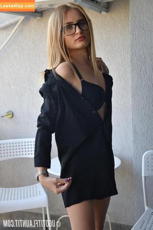 ugotitflauntit.com photo #0236