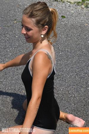 ugotitflauntit.com photo #0303