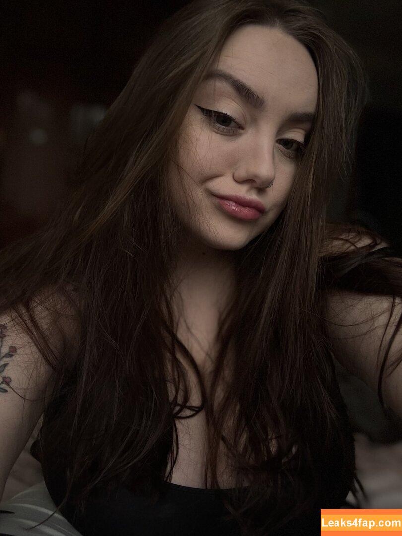 Ukraine Mega / misstic / ukraine.ua leaked photo photo #0189