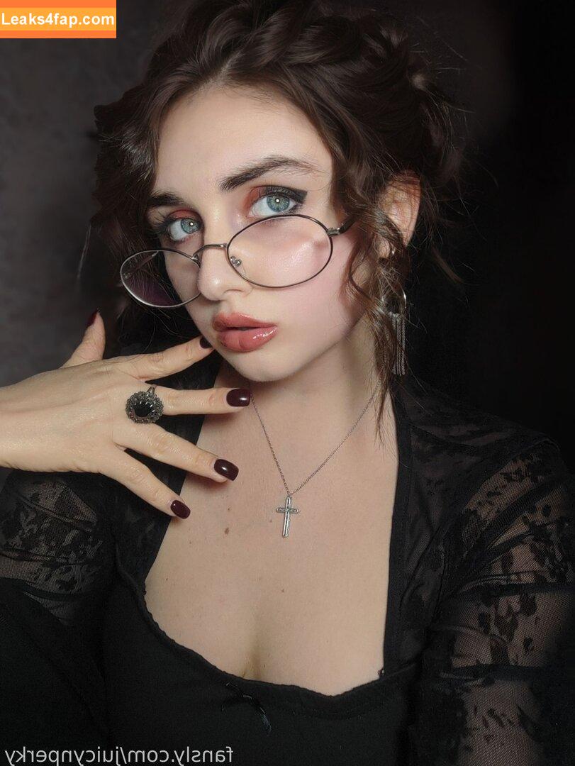 Ukraine Mega / misstic / ukraine.ua слитое фото фото #0403