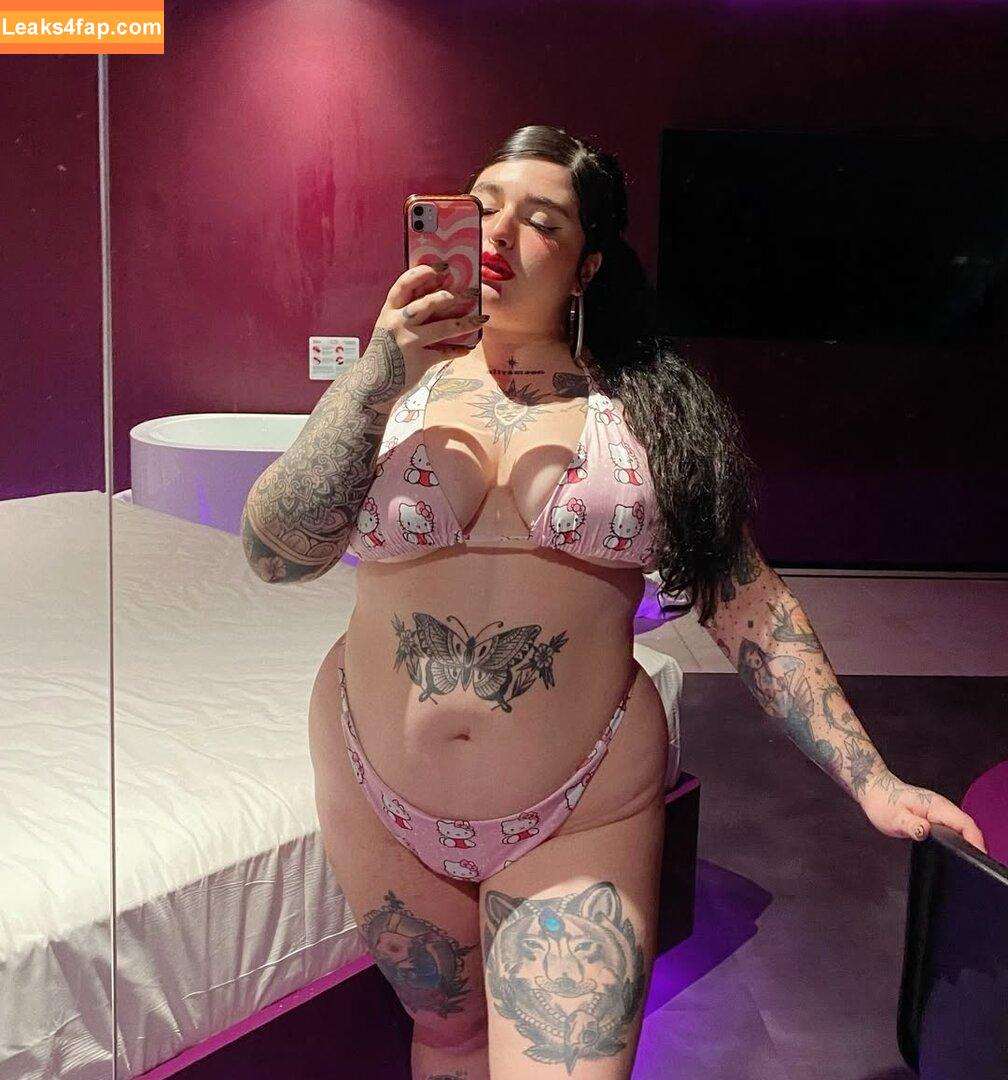 Ultramoon / Camila Larroyd слитое фото фото #0002