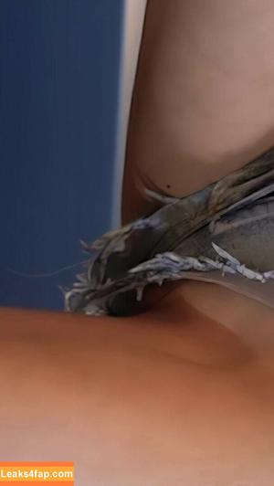 UMC MODEL photo #0207