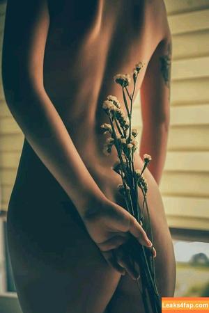 Umeko J. photo #0008