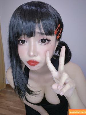 Umeko J. photo #0625