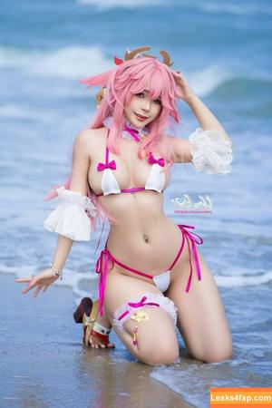 Umeko J. photo #0758