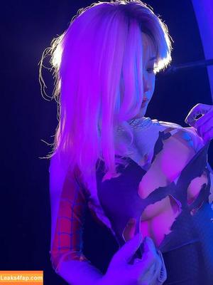 Umeko J. photo #0775