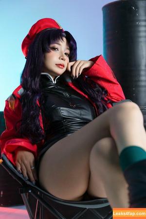 Umeko J. photo #0931