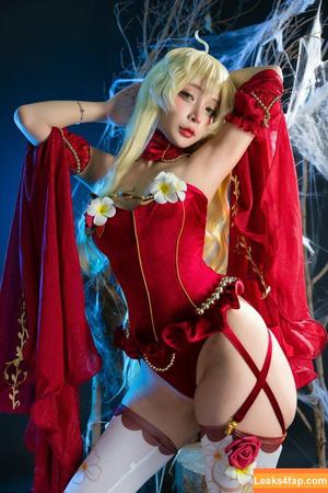 Umeko J. photo #0981