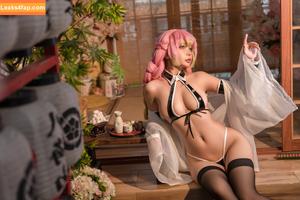 Umeko J. photo #1001