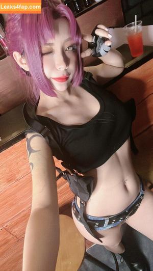 Umeko J. photo #1299