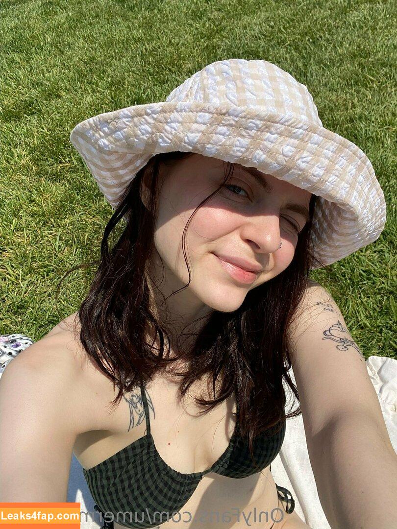 umermaidskiss / BeefyBeginner / MermaidsKiss / kissthemermaids leaked photo photo #0066