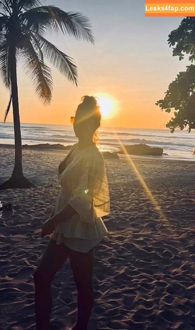 Una Healy / unahealy leaked photo photo #0101