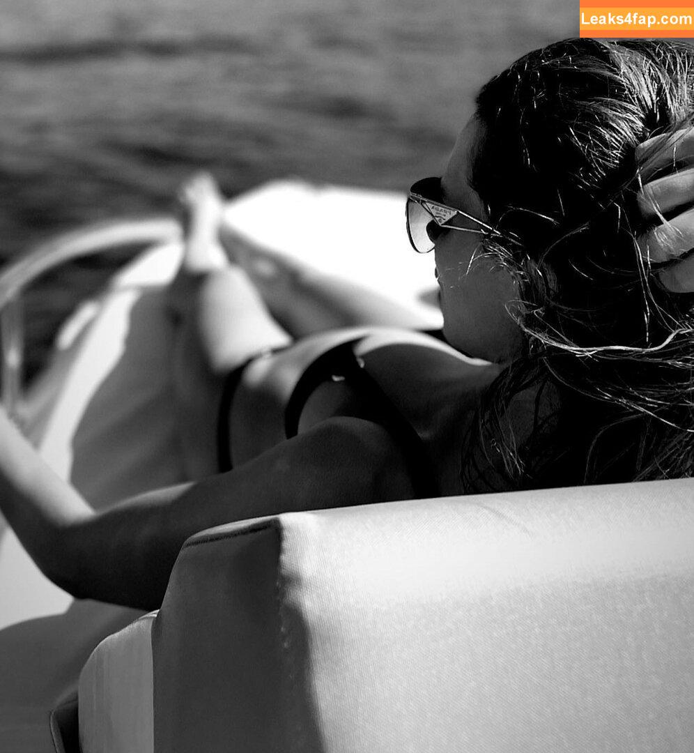 Una Healy / unahealy leaked photo photo #0300