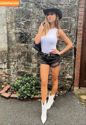 Una Healy фото #0053