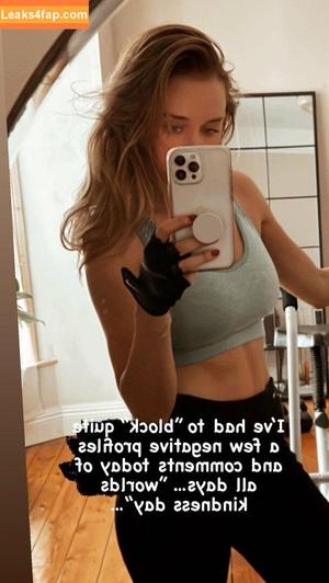 Una Healy фото #0079