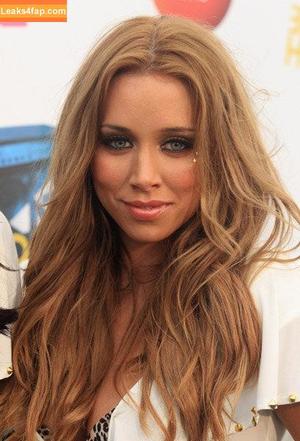 Una Healy photo #0147